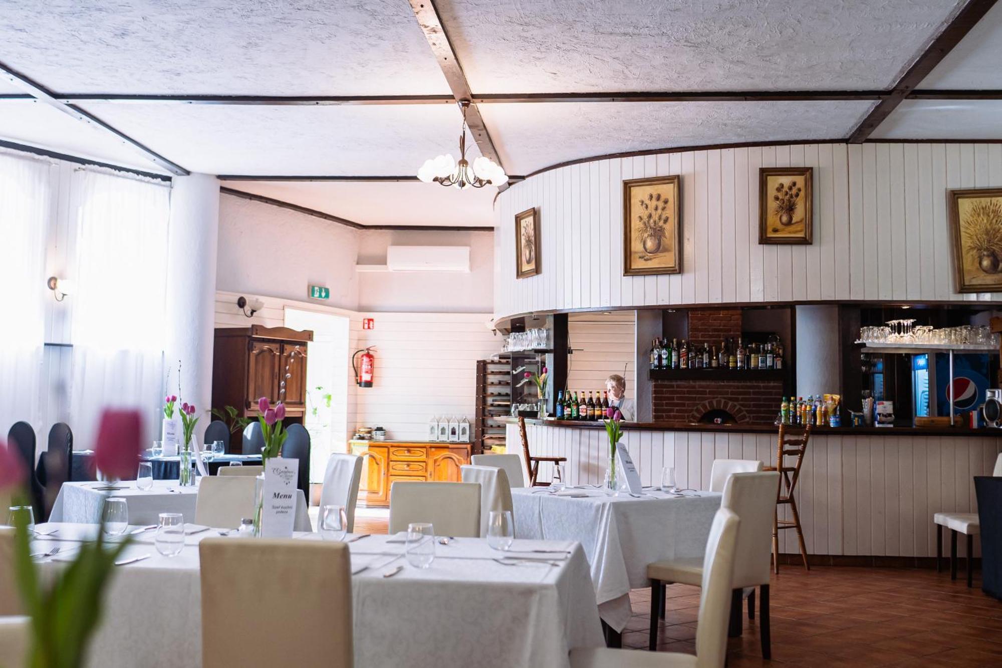 Hotel Sosnowe Zacisze Barszczewo Choroszcz Esterno foto