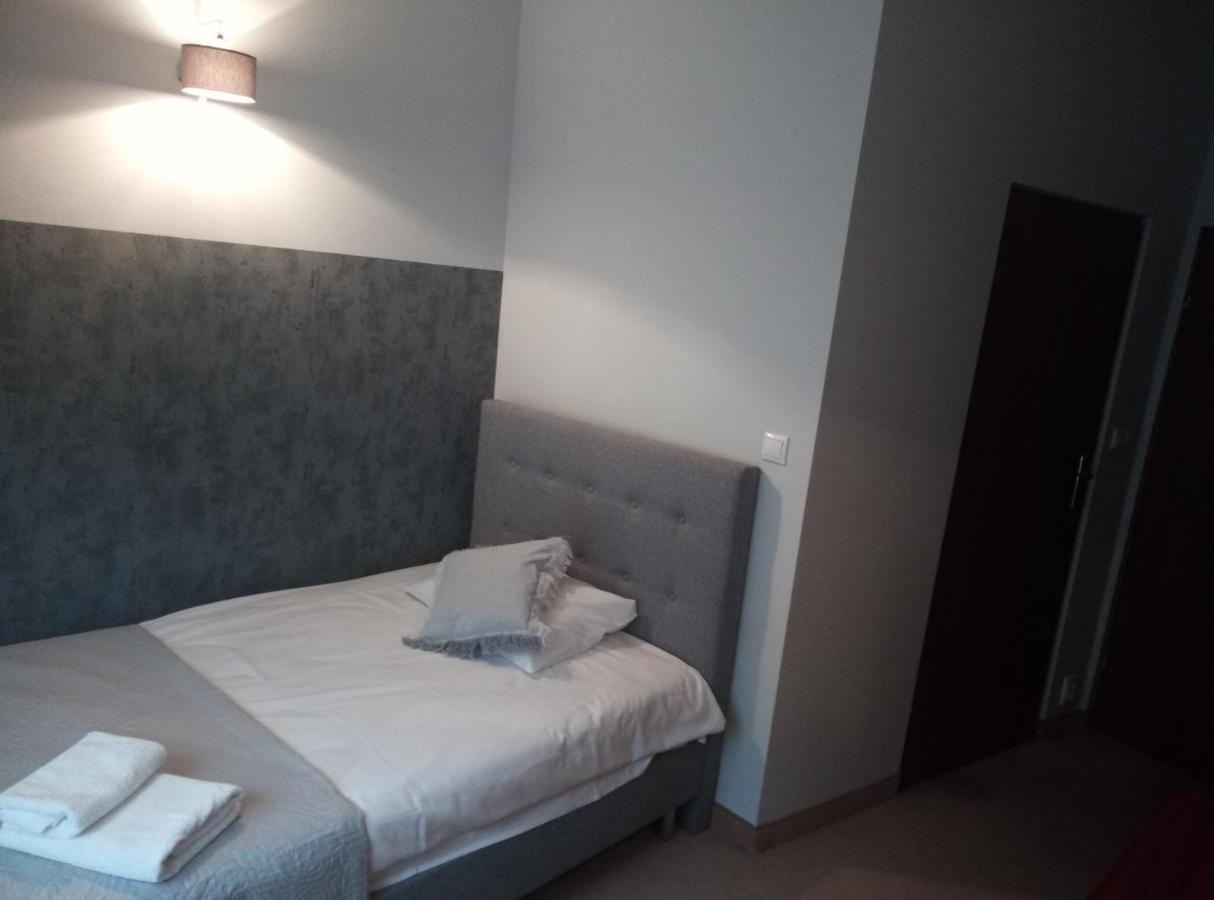 Hotel Sosnowe Zacisze Barszczewo Choroszcz Esterno foto